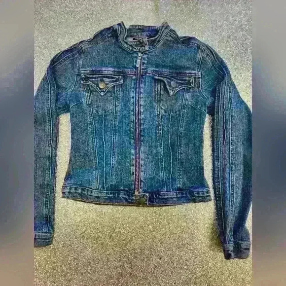 DENVER HAYES LIGHT WASH DENIM JEAN JACKET SIZE  SMALL - Picture 1 of 7